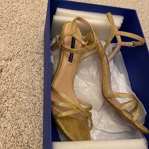 Stuart Weitzman Starla gold heels